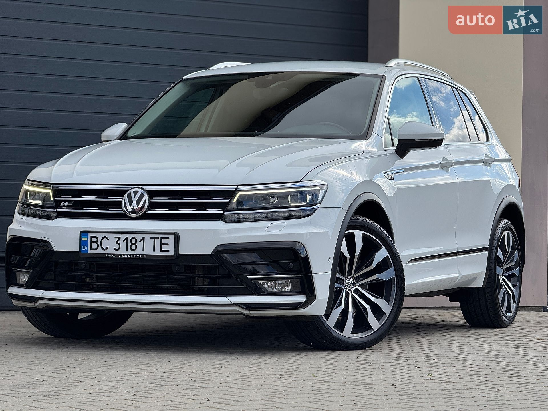 Volkswagen Tiguan 2019 VIN WVGZZZ5NZLW814441 фото оголошення 65 з 131