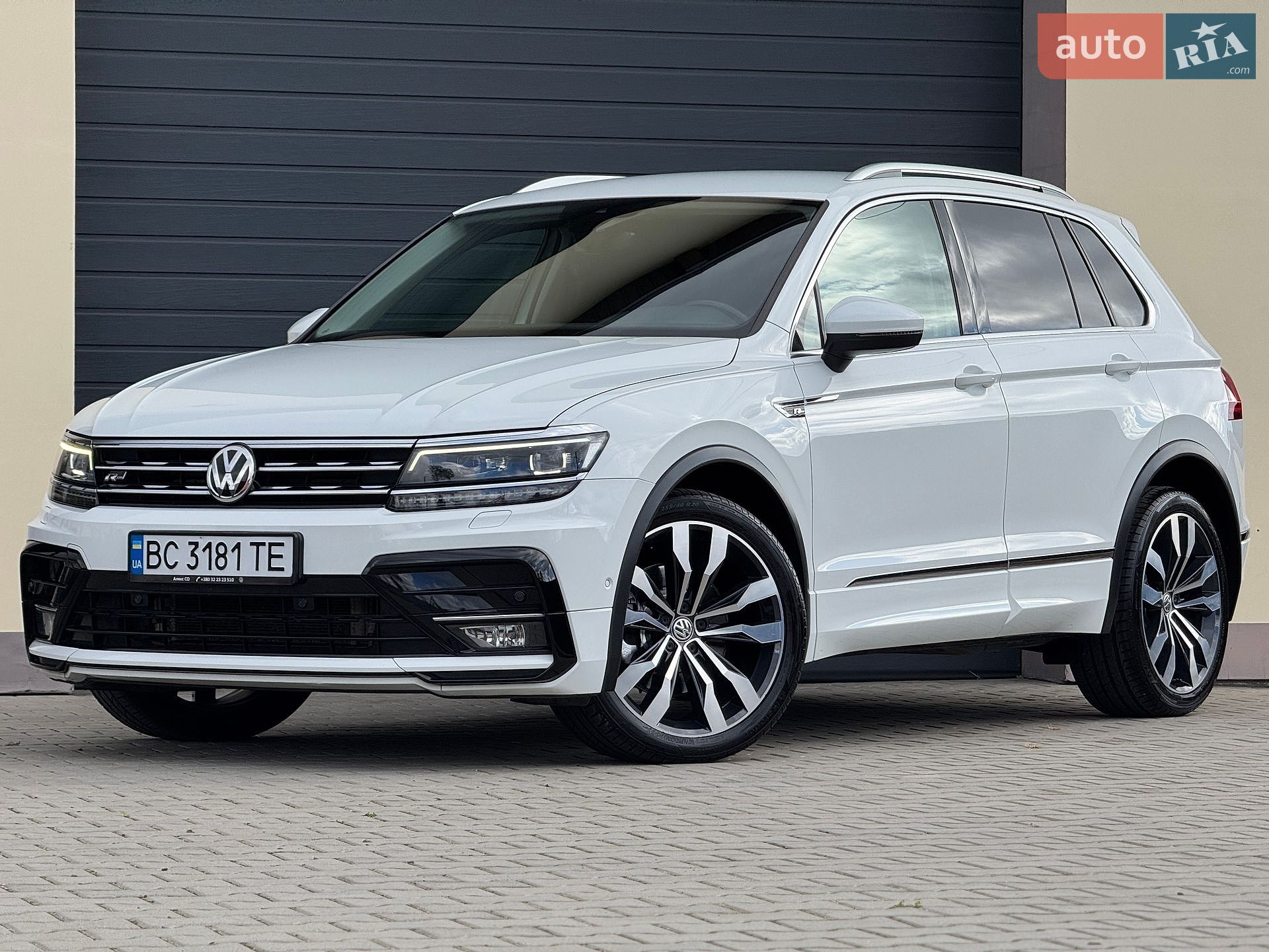 Volkswagen Tiguan 2019 VIN WVGZZZ5NZLW814441 фото оголошення 46 з 98
