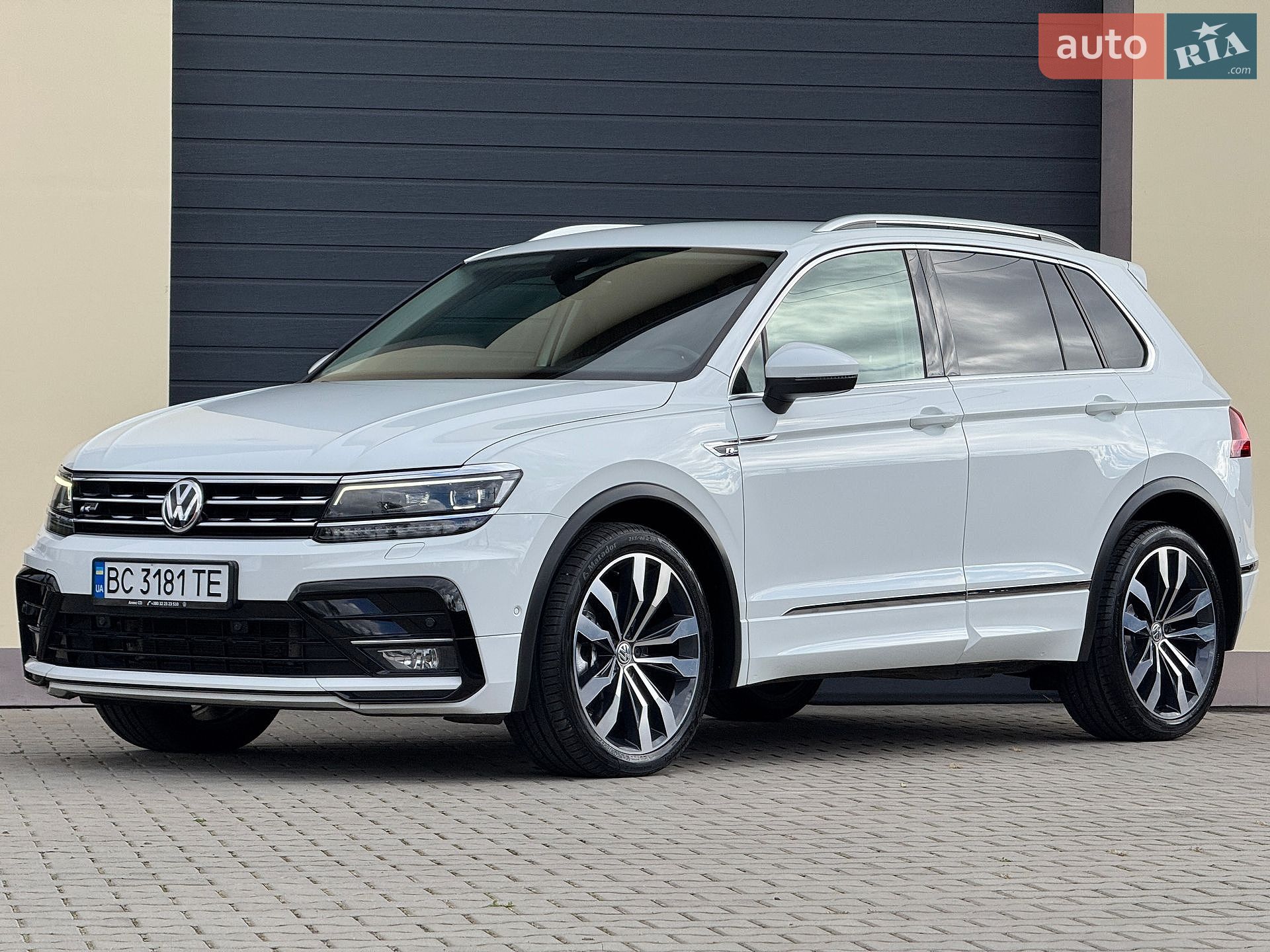Volkswagen Tiguan 2019 VIN WVGZZZ5NZLW814441 фото оголошення 49 з 98