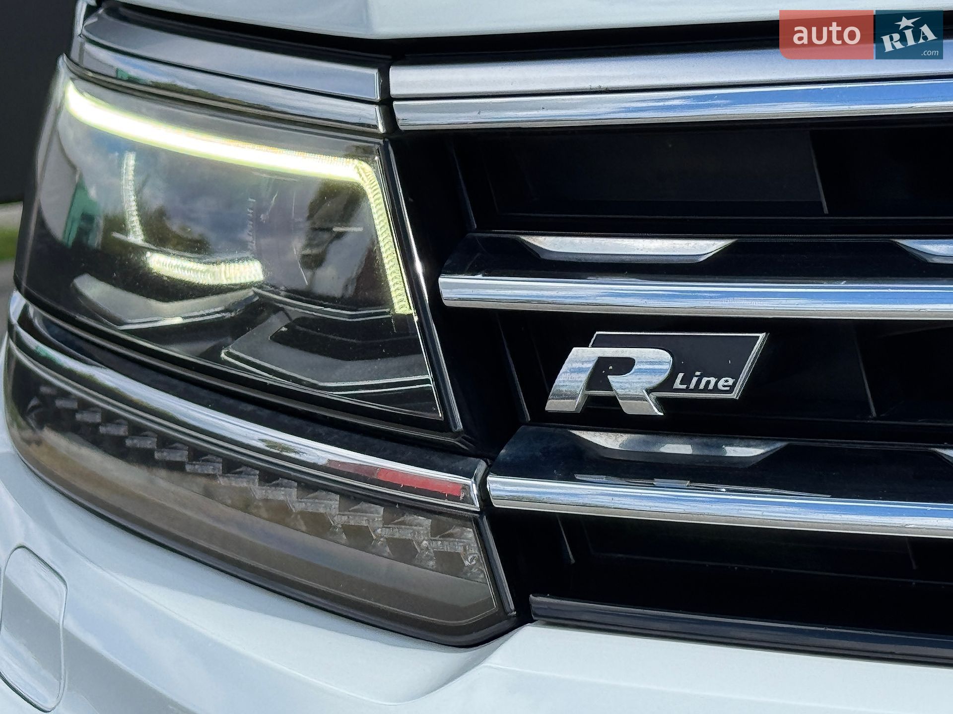 Volkswagen Tiguan 2019 VIN WVGZZZ5NZLW814441 фото оголошення 58 з 101
