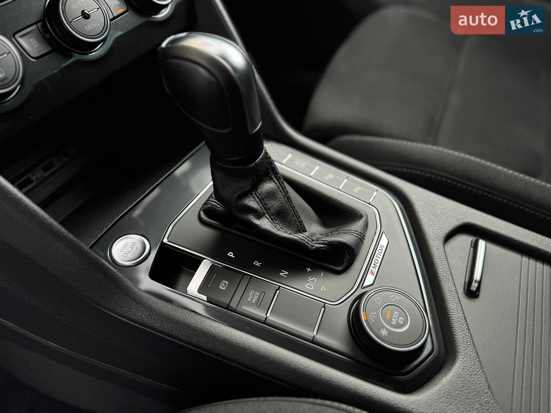 Volkswagen Tiguan 2019 VIN WVGZZZ5NZLW814441 фото оголошення 66 з 101