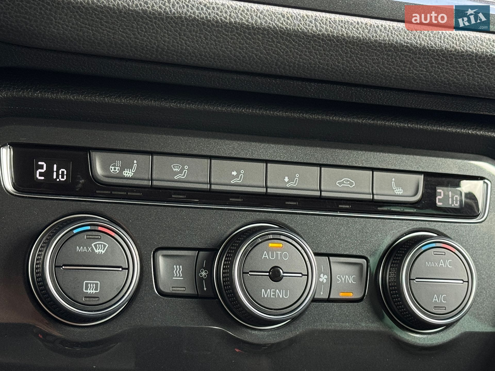 Volkswagen Tiguan 2019 VIN WVGZZZ5NZLW814441 фото оголошення 88 з 101