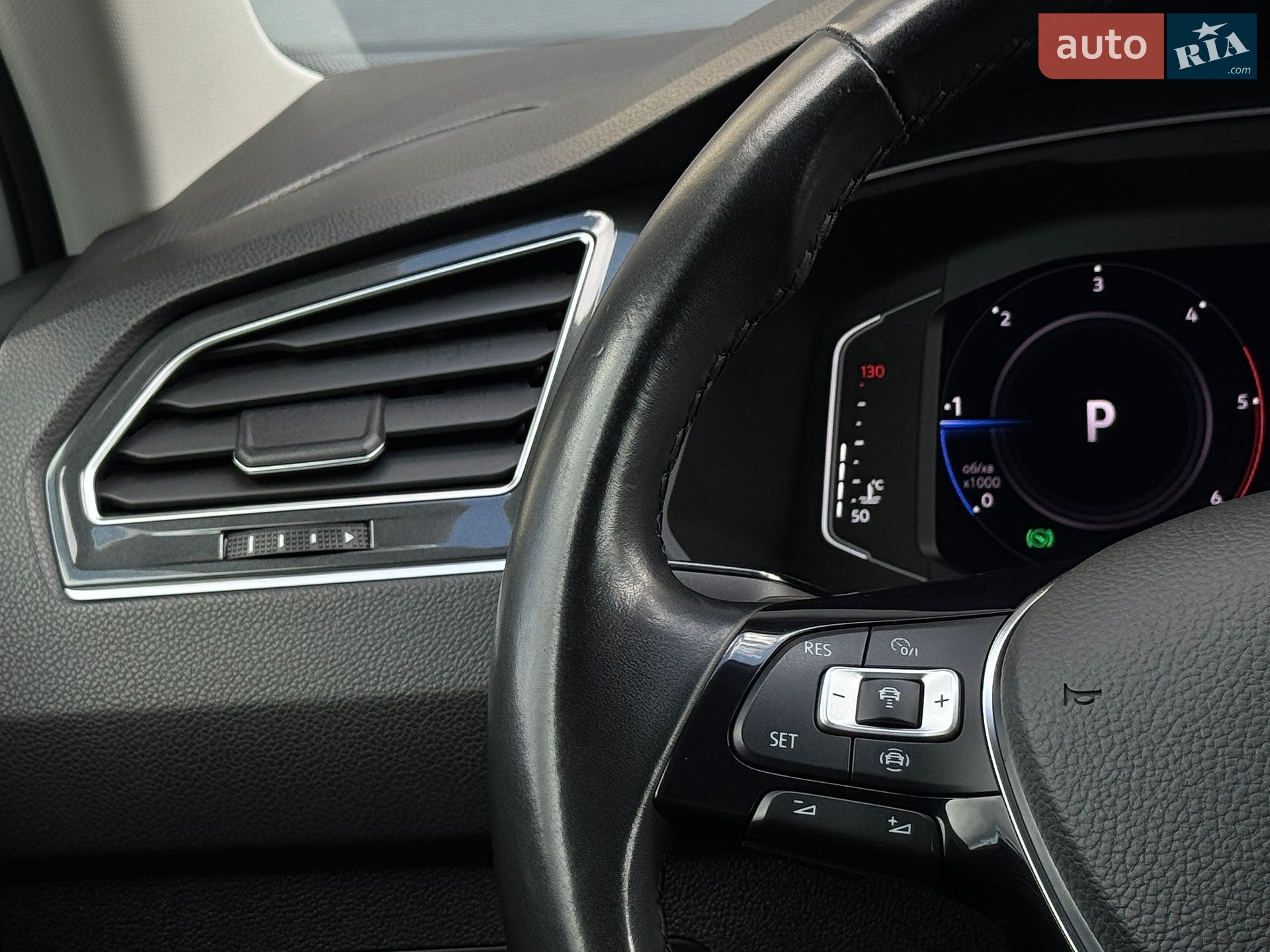 Volkswagen Tiguan 2019 VIN WVGZZZ5NZLW814441 фото оголошення 90 з 101