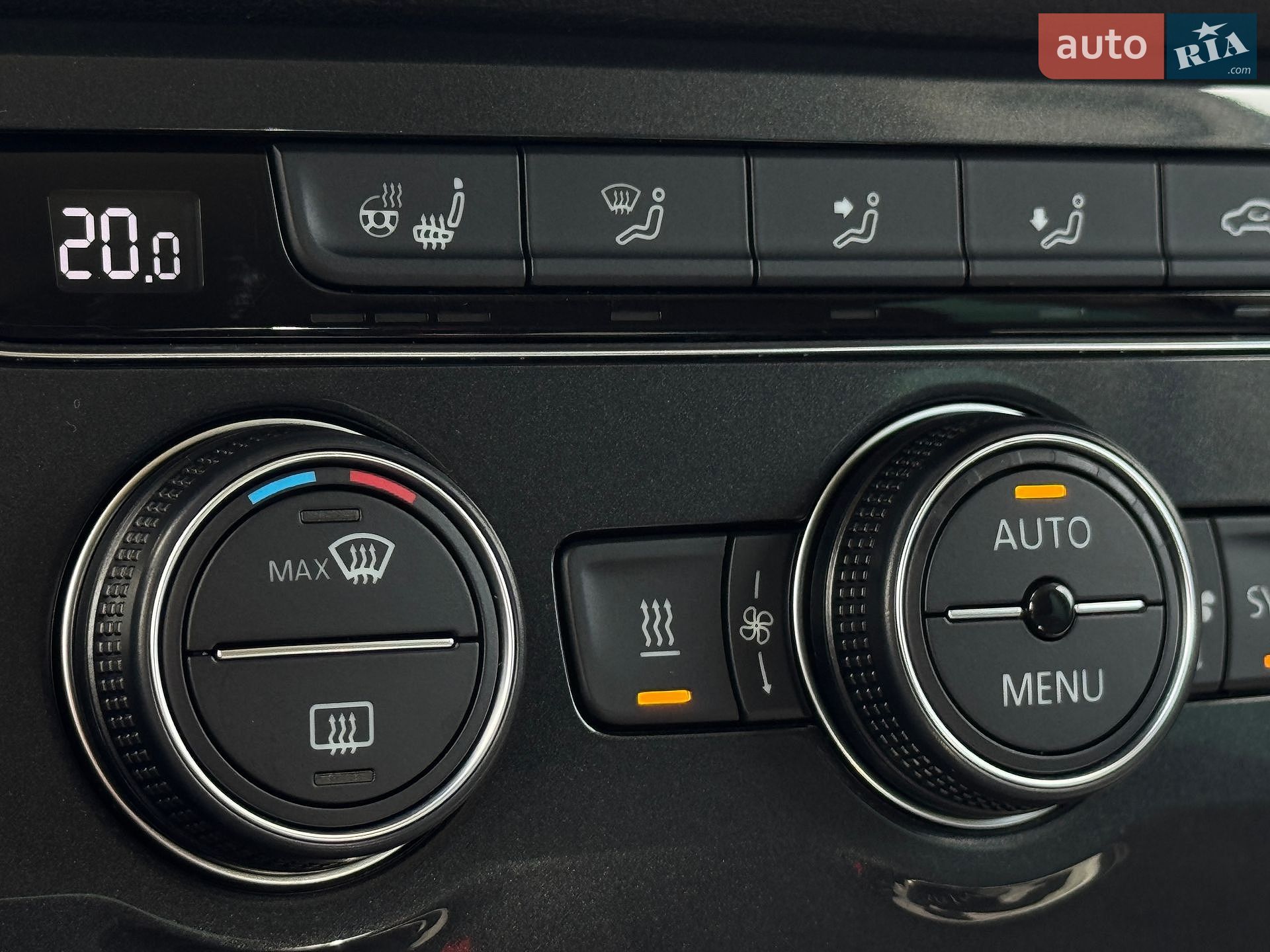 Volkswagen Tiguan 2019 VIN WVGZZZ5NZLW814441 фото оголошення 95 з 101