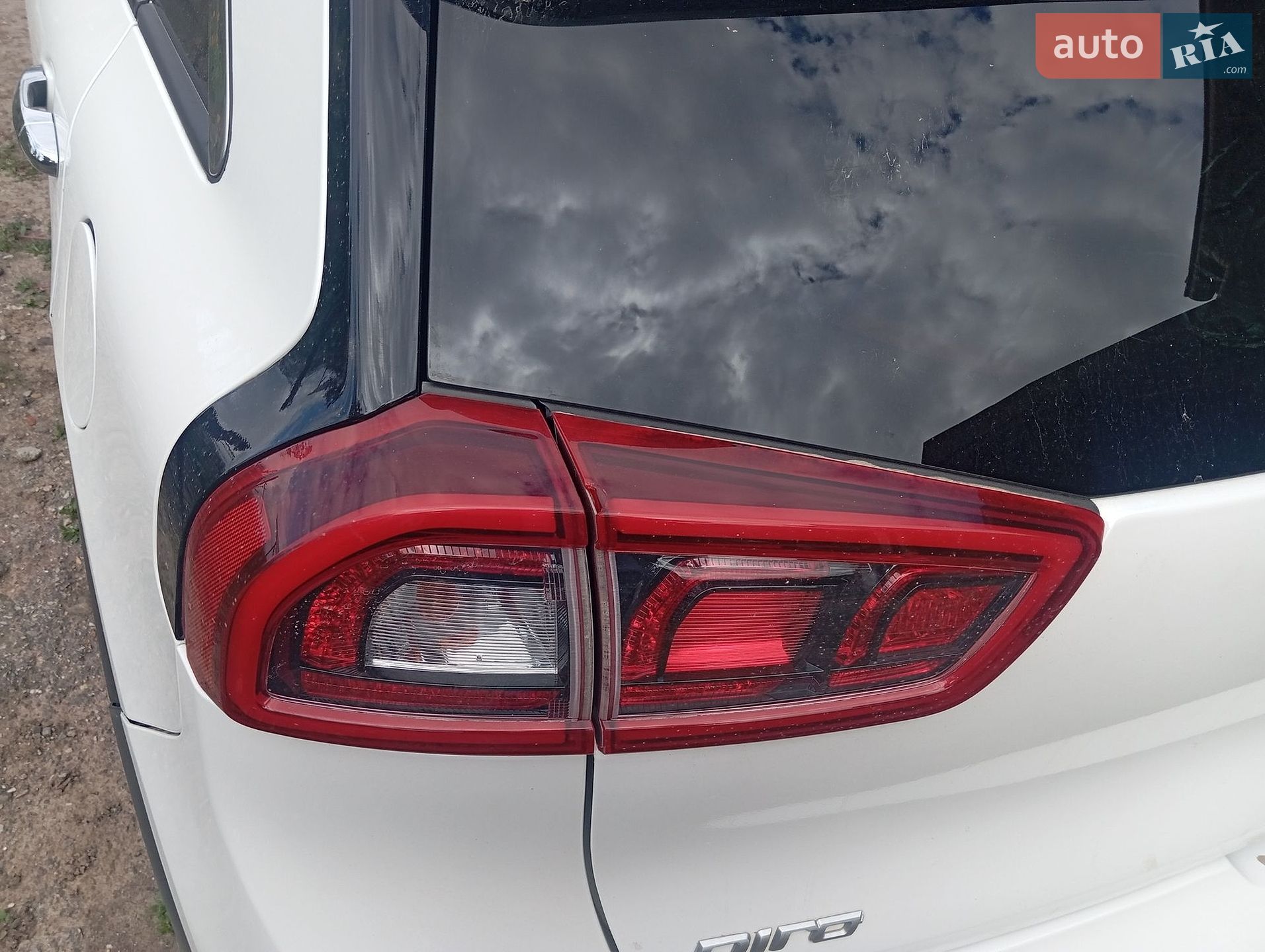 Kia Niro 2017 VIN KNACC81CGJ5148100 фото оголошення 8 з 17