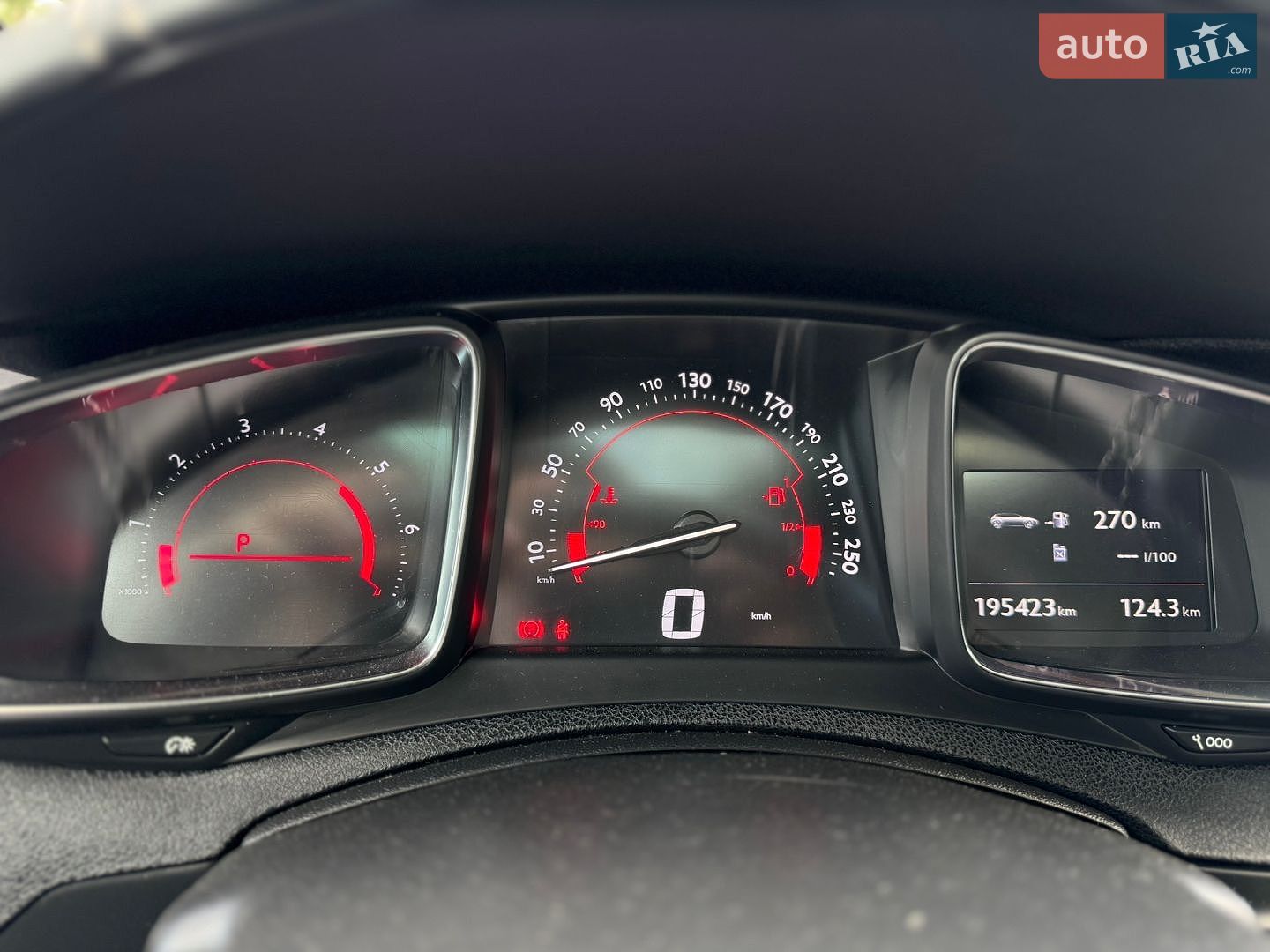 Citroen DS5 2013 VIN VF7KFRHHADS510718 фото оголошення 22 з 49
