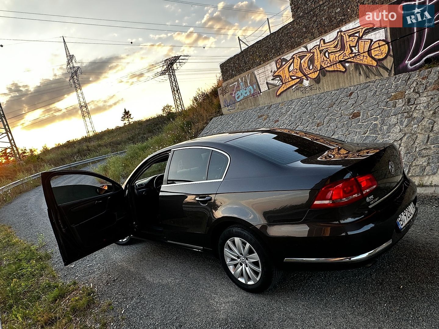 Volkswagen Passat 2011 VIN WVWZZZ3CZBP303033 фото оголошення 6 з 12