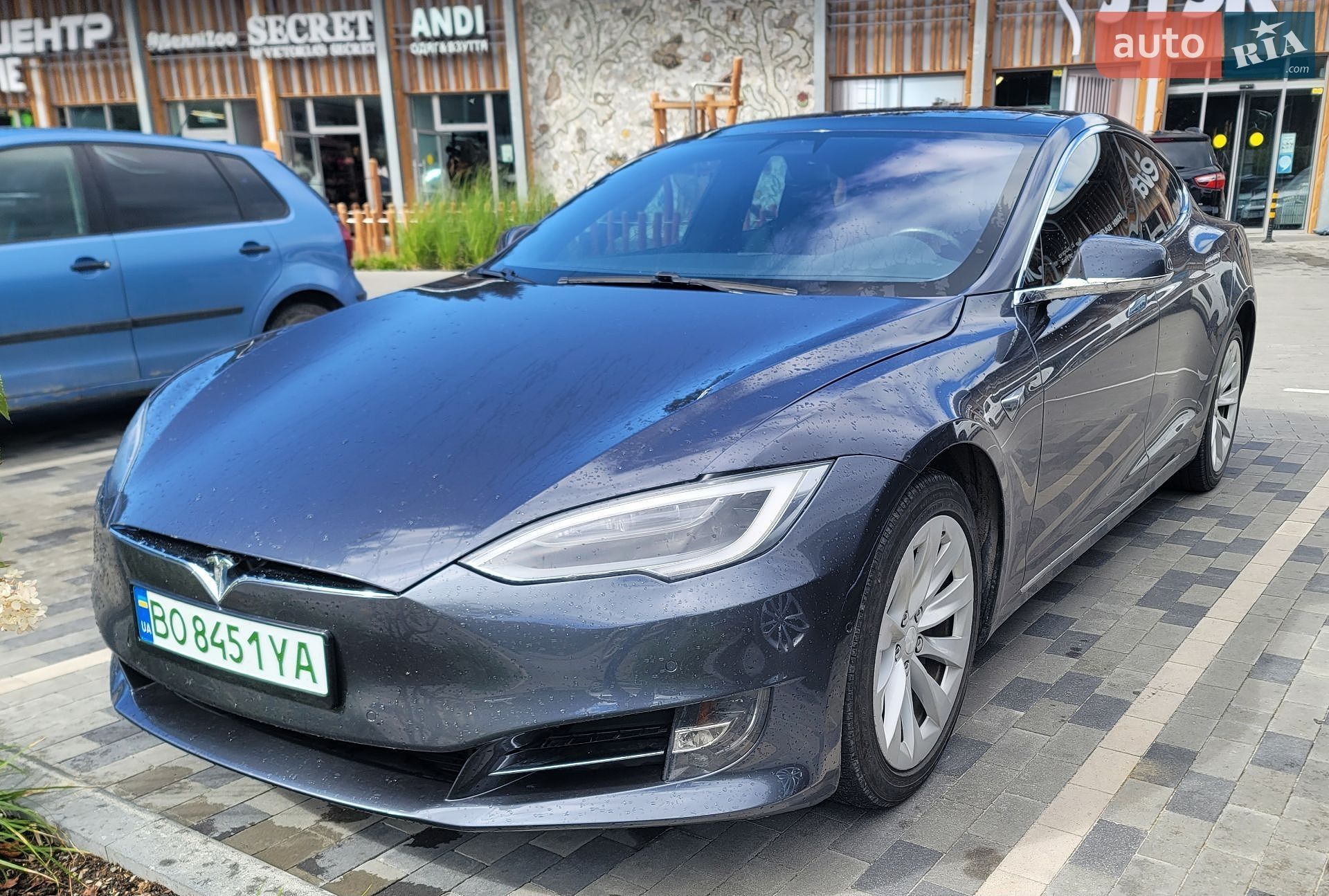 Tesla Model S 2018 VIN 5YJSA1E24JF243240 фото оголошення 10 з 34