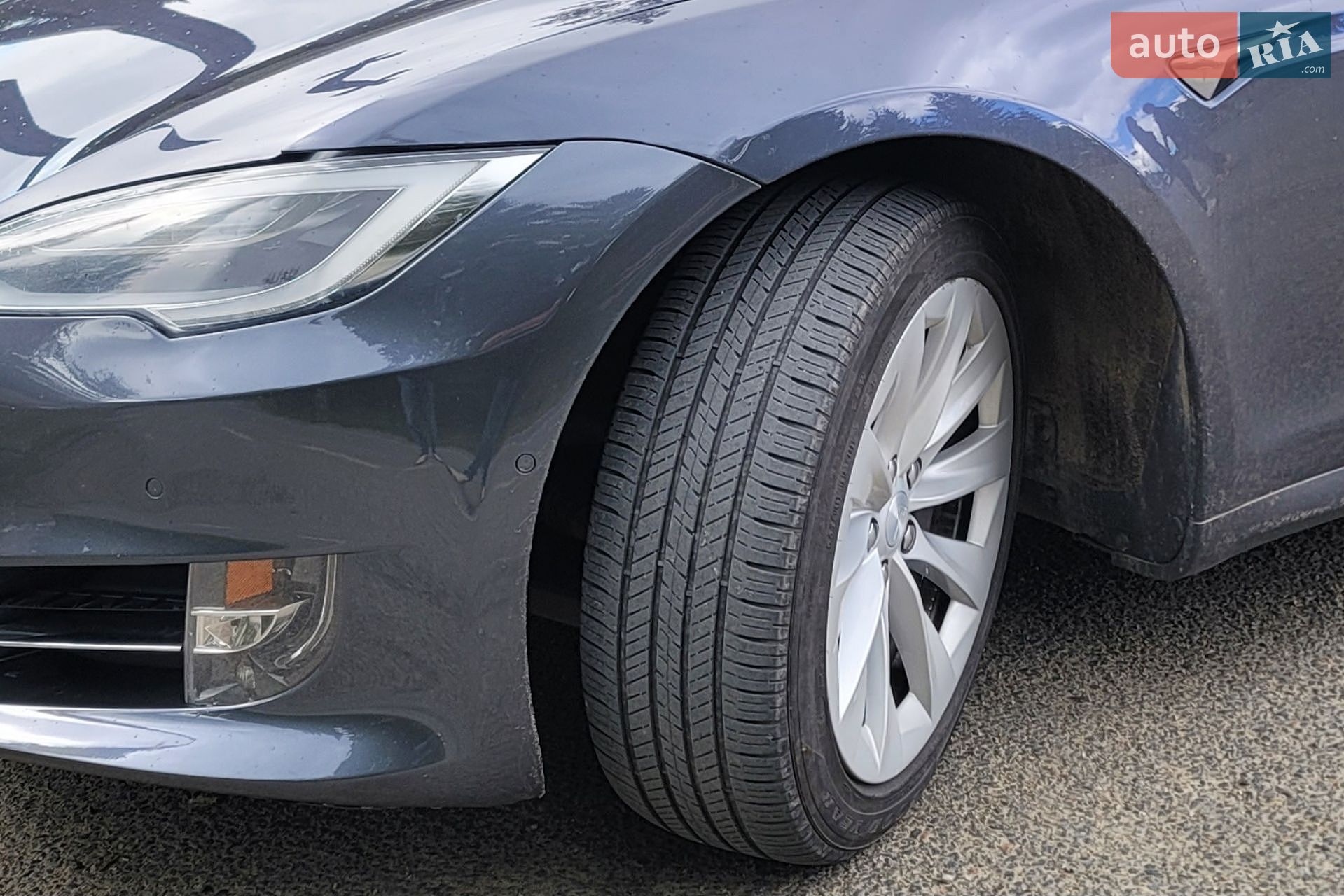 Tesla Model S 2018 VIN 5YJSA1E24JF243240 фото оголошення 15 з 34