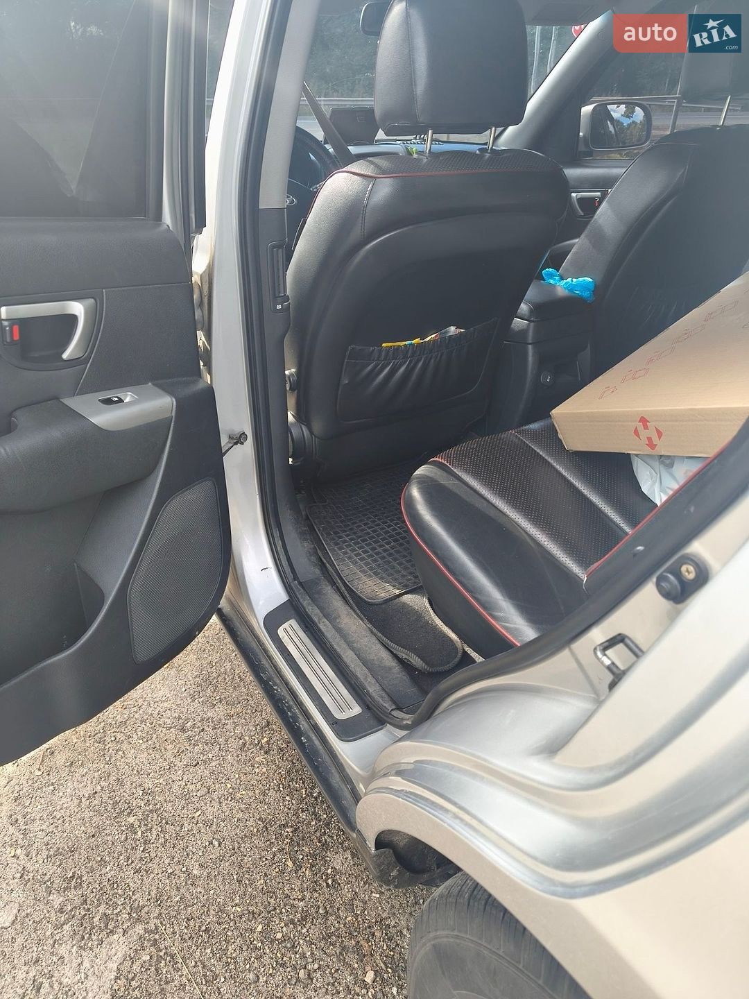 Hyundai Santa FE 2006 VIN KMHSH81WP6U014374 фото оголошення 9 з 30