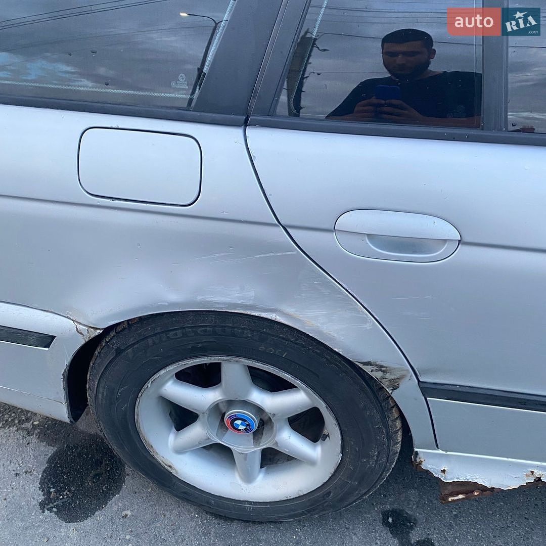 BMW 5 Series 1998 VIN WBADG71090BW88988 фото оголошення 3 з 11