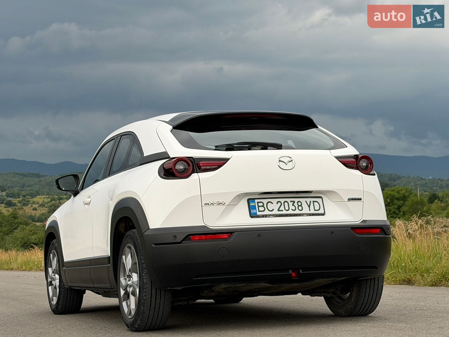Mazda MX-30 2021 VIN JMZDR1WBJ00116348 фото оголошення 5 з 48