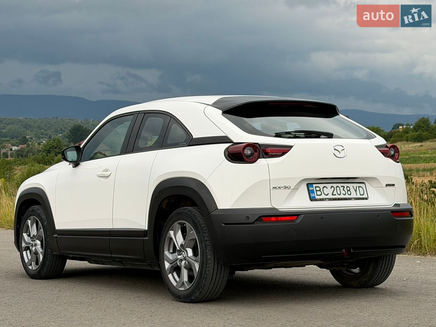 Mazda MX-30 2021 VIN JMZDR1WBJ00116348 фото оголошення 10 з 48