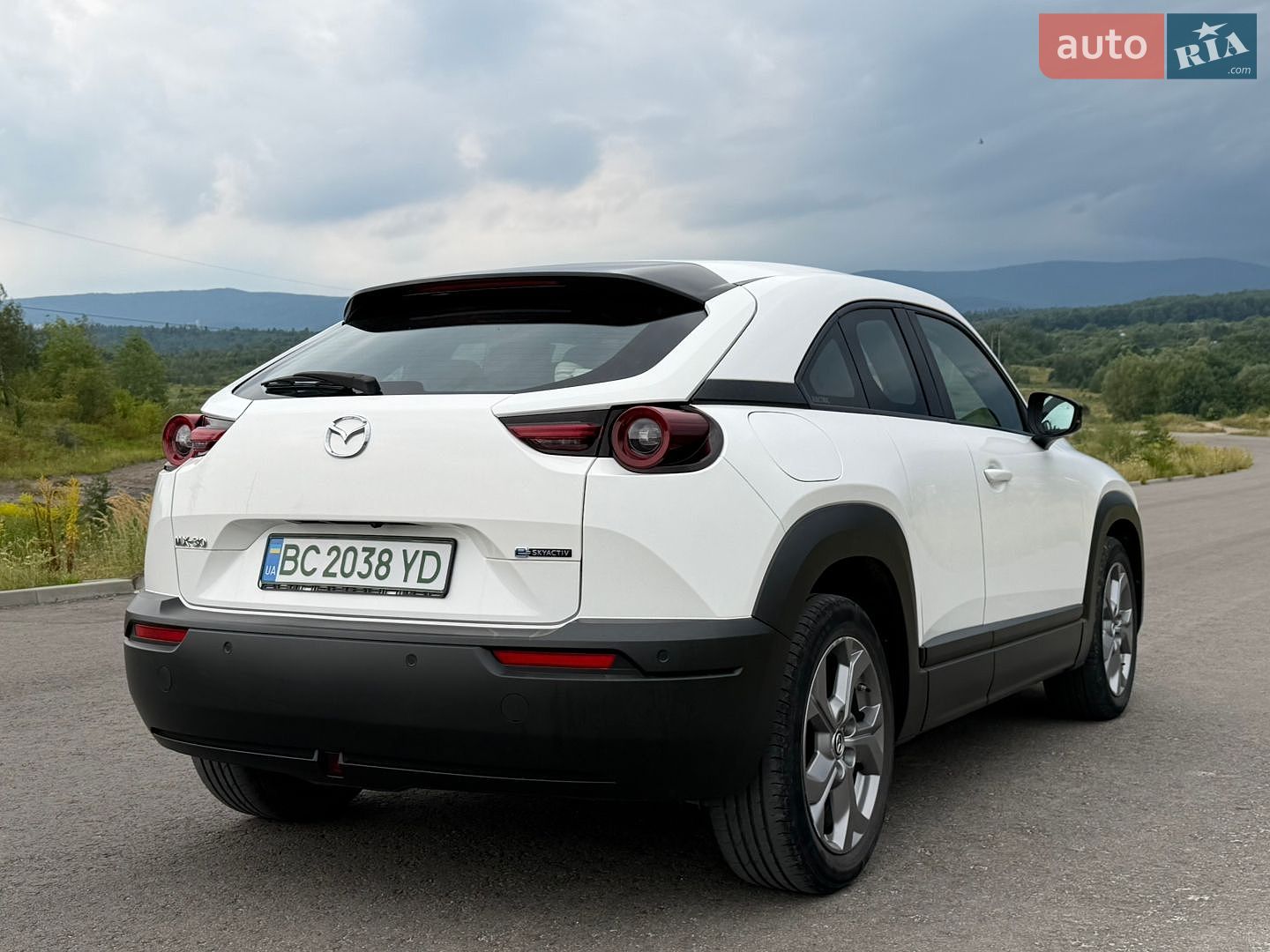 Mazda MX-30 2021 VIN JMZDR1WBJ00116348 фото оголошення 14 з 48