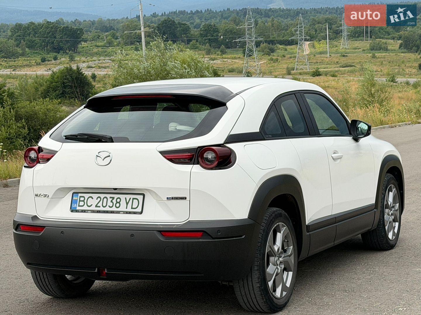 Mazda MX-30 2021 VIN JMZDR1WBJ00116348 фото оголошення 13 з 48