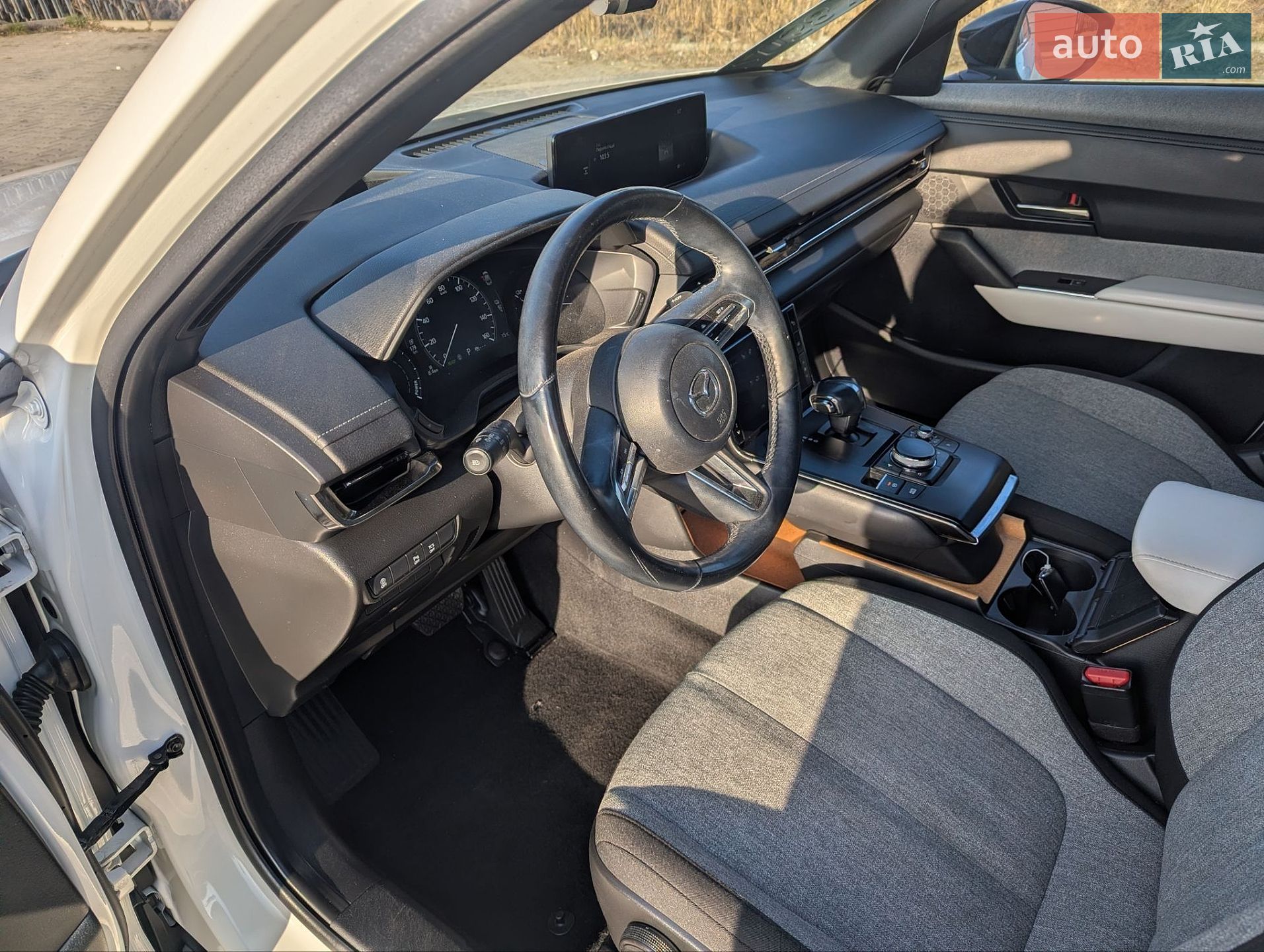 Mazda MX-30 2021 VIN JMZDR1WBJ00116348 фото оголошення 41 з 48