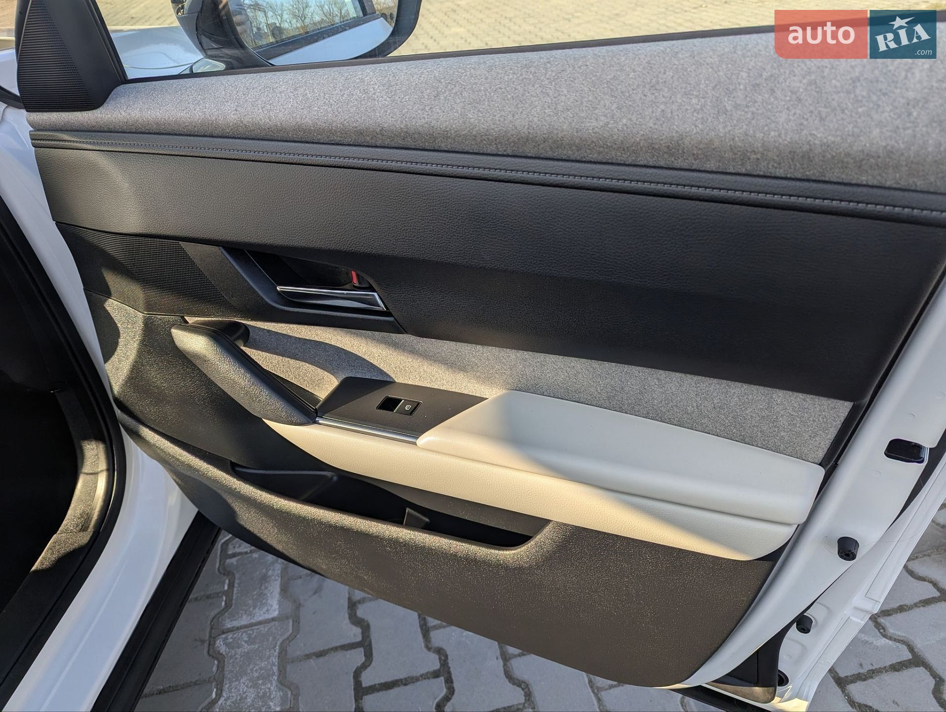 Mazda MX-30 2021 VIN JMZDR1WBJ00116348 фото оголошення 44 з 48