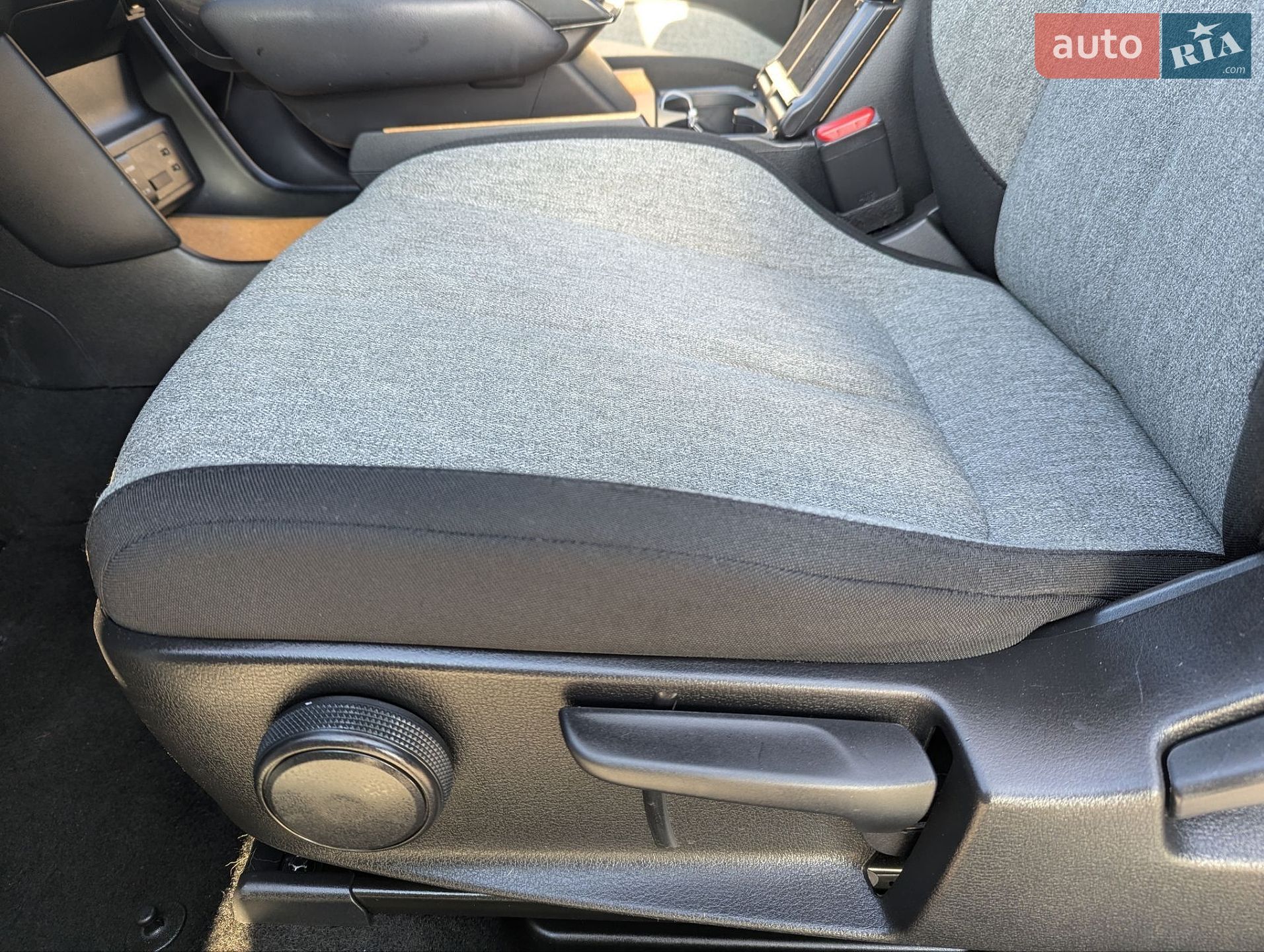 Mazda MX-30 2021 VIN JMZDR1WBJ00116348 фото оголошення 42 з 48