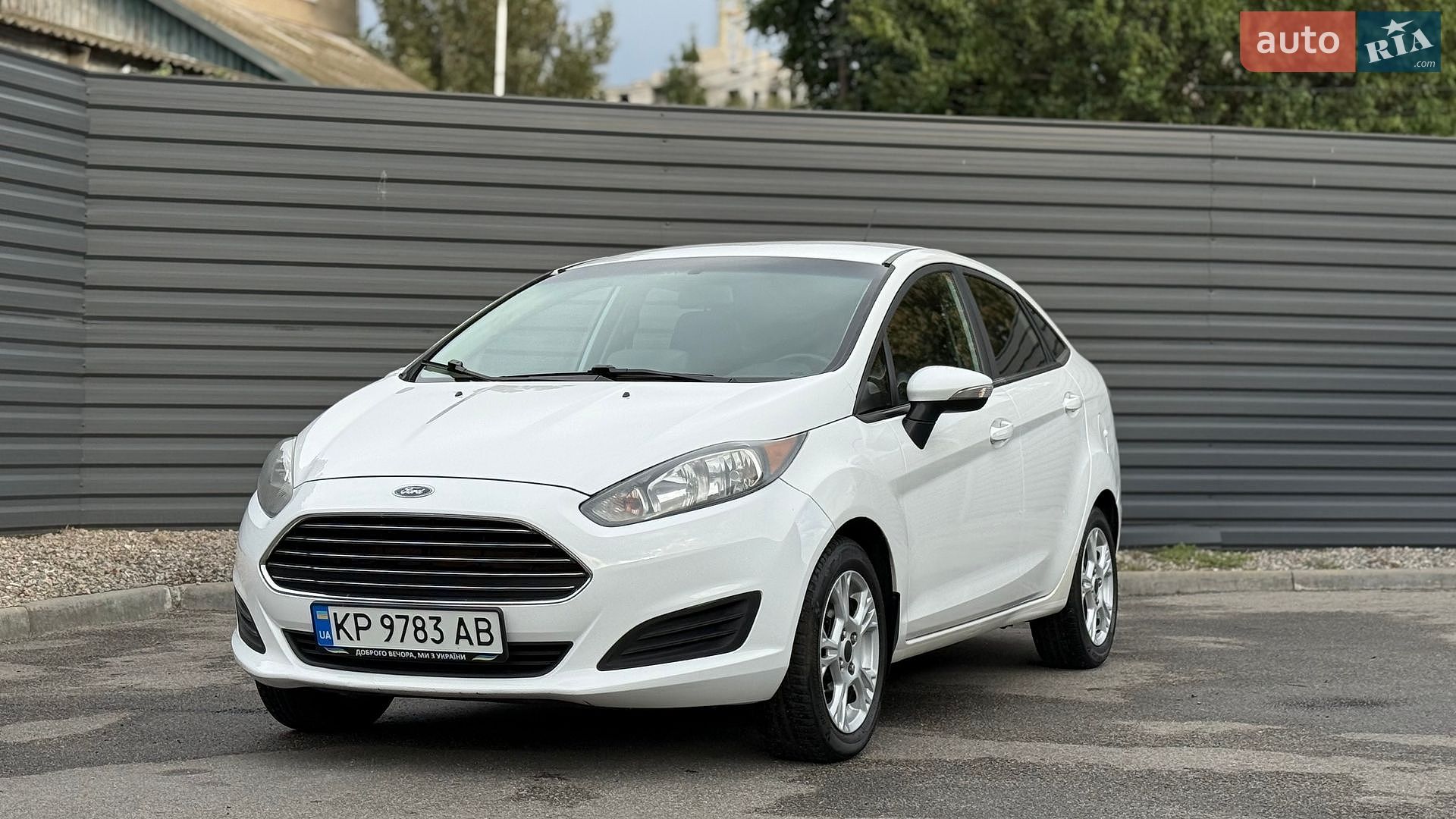 Ford Fiesta 2015 VIN 3FADP4BJ2FM204482 фото оголошення 2 з 31