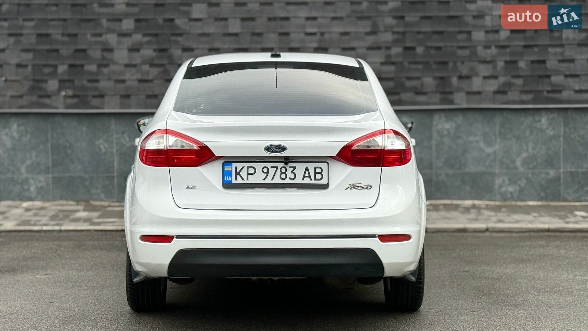 Ford Fiesta 2015 VIN 3FADP4BJ2FM204482 фото оголошення 18 з 31