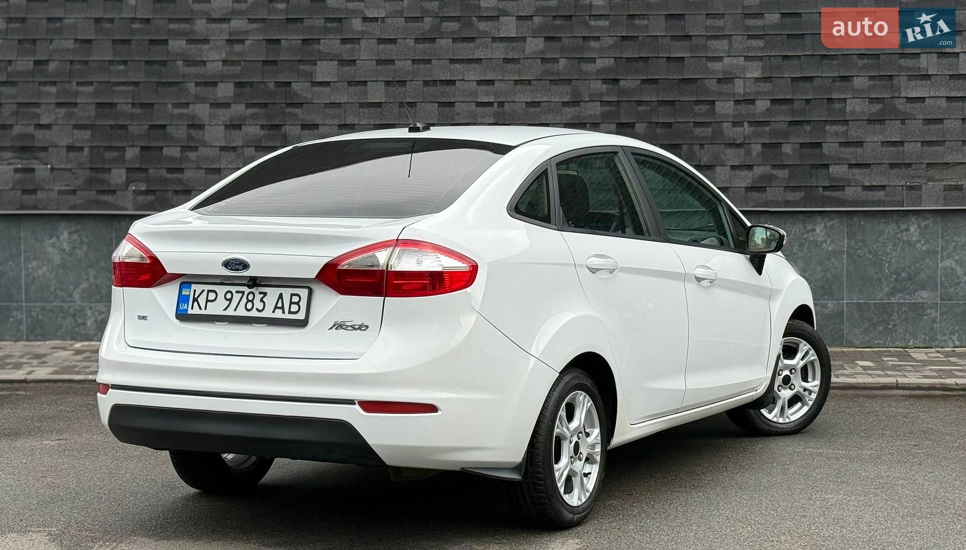 Ford Fiesta 2015 VIN 3FADP4BJ2FM204482 фото оголошення 19 з 31