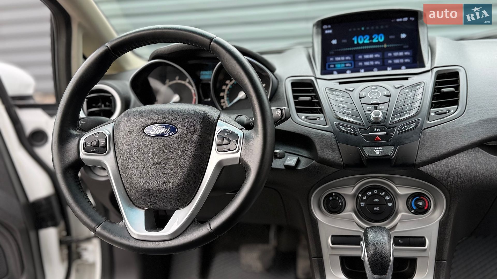 Ford Fiesta 2015 VIN 3FADP4BJ2FM204482 фото оголошення 26 з 31