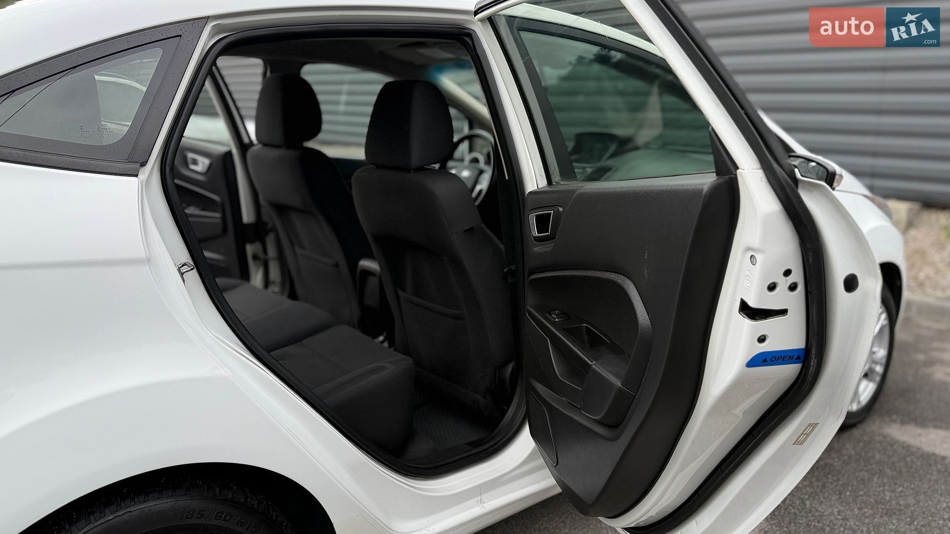 Ford Fiesta 2015 VIN 3FADP4BJ2FM204482 фото оголошення 29 з 31
