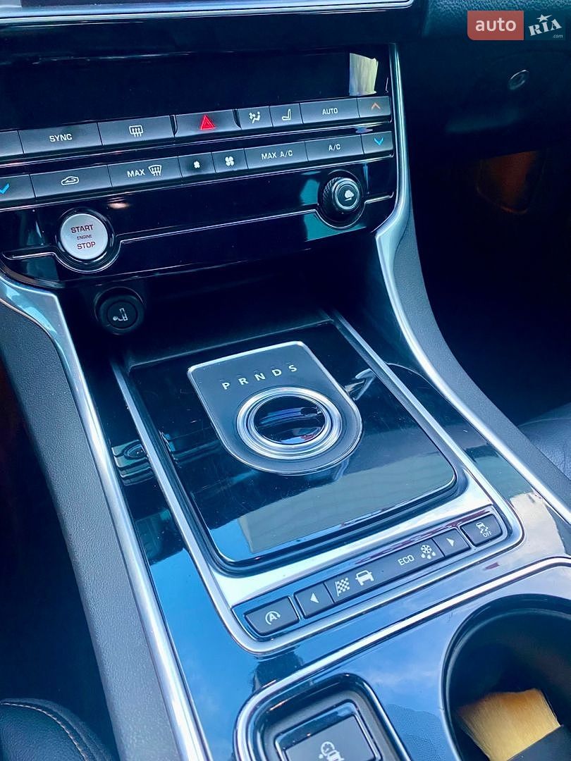 Jaguar XE 2015 VIN SAJAB4BNXGA917760 фото оголошення 16 з 35