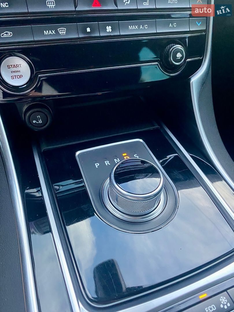 Jaguar XE 2015 VIN SAJAB4BNXGA917760 фото оголошення 34 з 35