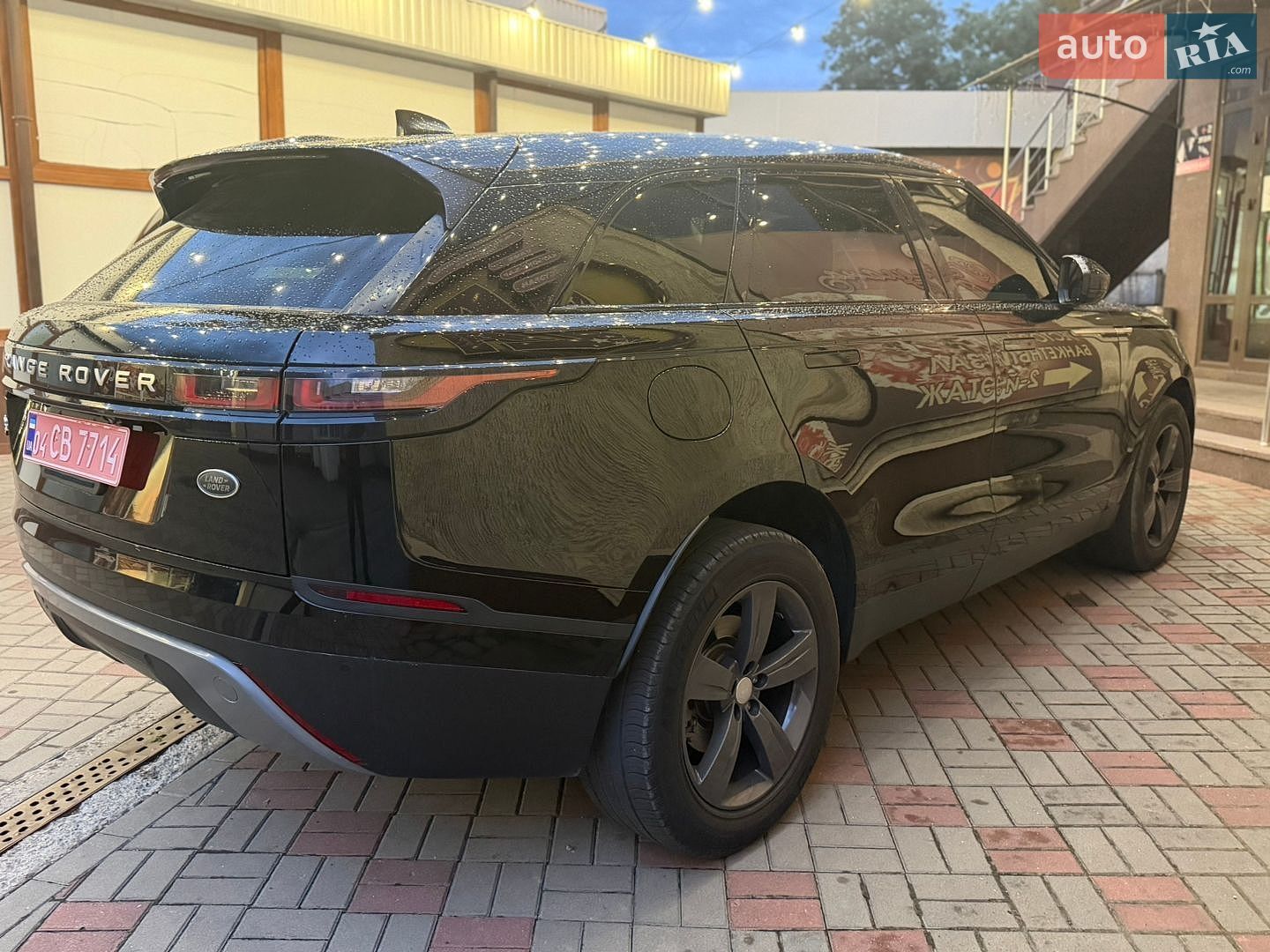 Land Rover Range Rover Velar 2018 VIN SALYB2RN9JA710574 фото оголошення 14 з 18