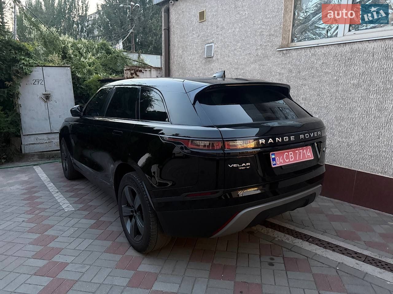 Land Rover Range Rover Velar 2018 VIN SALYB2RN9JA710574 фото оголошення 17 з 18