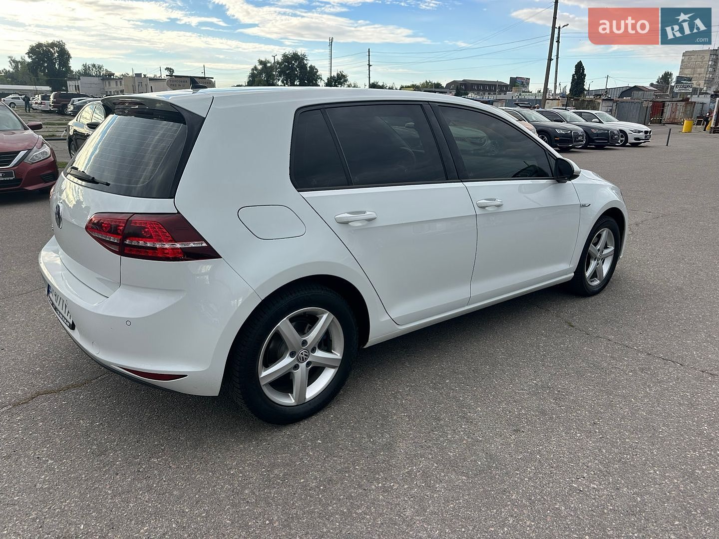 Volkswagen e-Golf 2014 VIN WVWZZZAUZFW901207 фото оголошення 4 з 25
