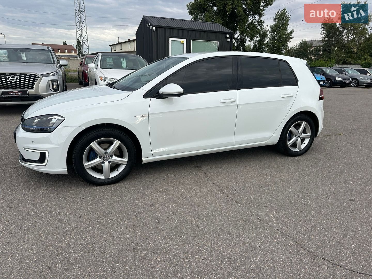 Volkswagen e-Golf 2014 VIN WVWZZZAUZFW901207 фото оголошення 7 з 25