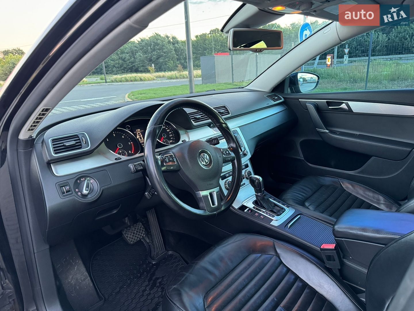 Volkswagen Passat 2012 VIN WVWZZZ3CZDP011248 фото оголошення 12 з 22
