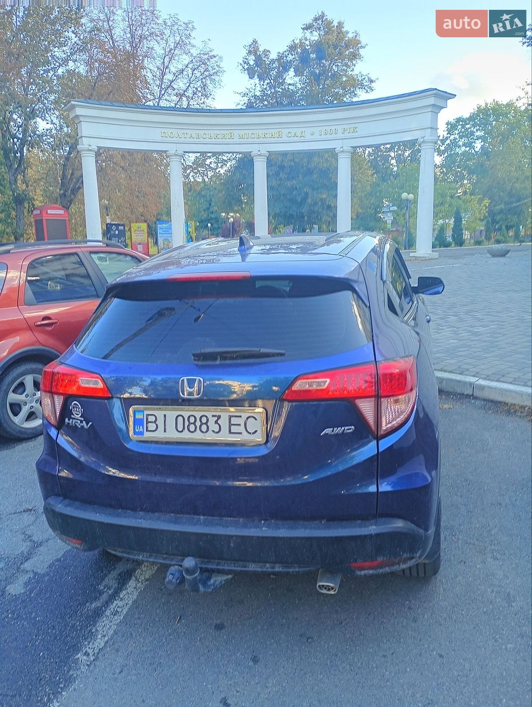 Honda HR-V 2017 VIN 3CZRU6H36HG700510 фото оголошення 2 з 21