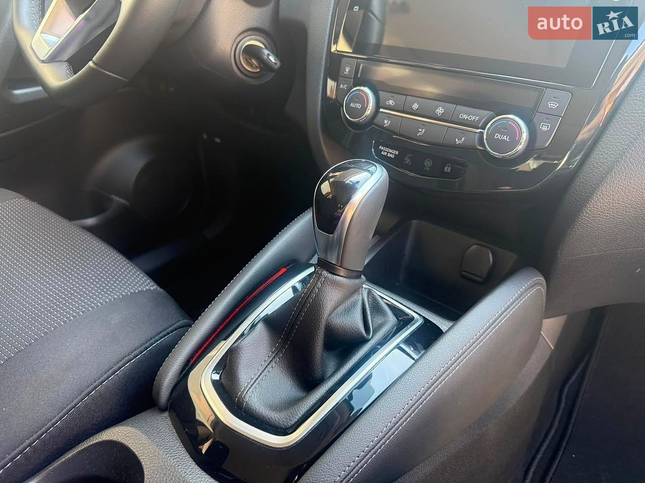 Nissan Qashqai 2020 VIN SJNFDAJ11U2802704 фото оголошення 8 з 9