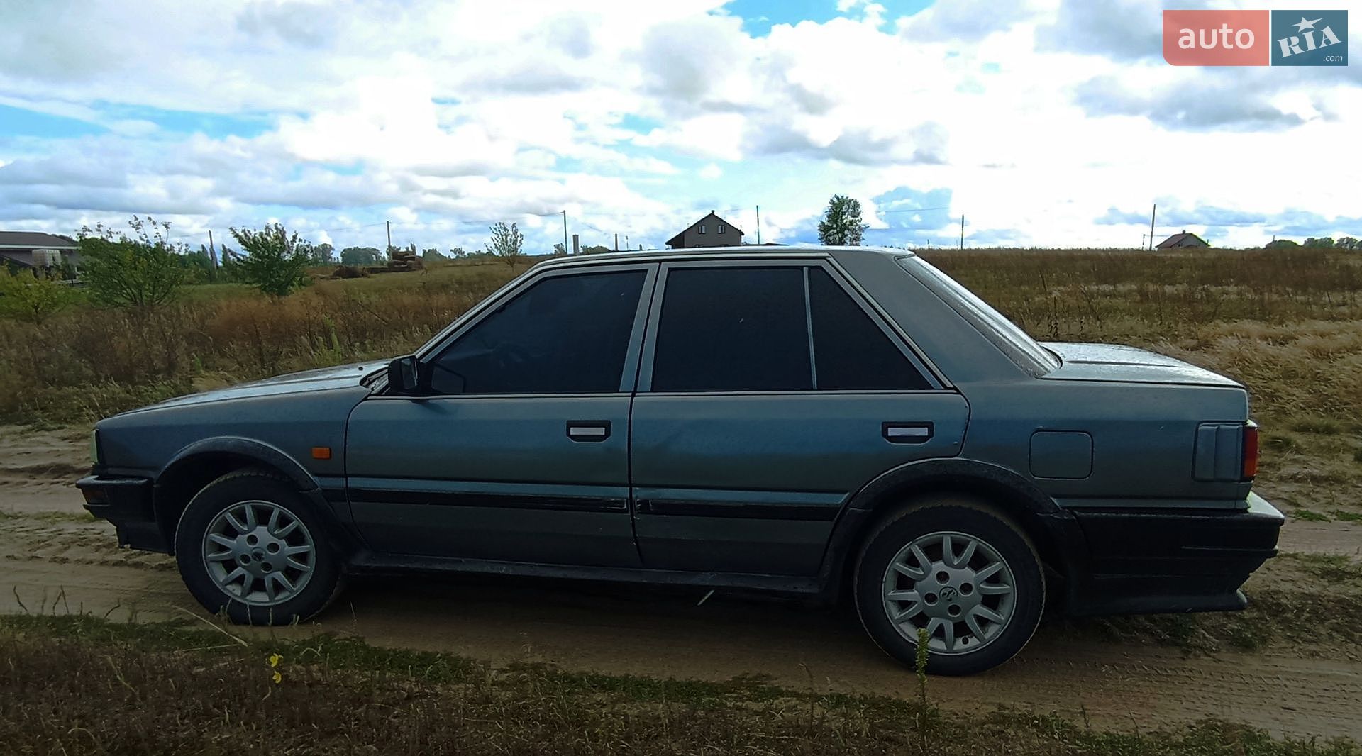 Nissan Bluebird 1987 VIN JN100HT12V0112280 фото оголошення 4 з 10