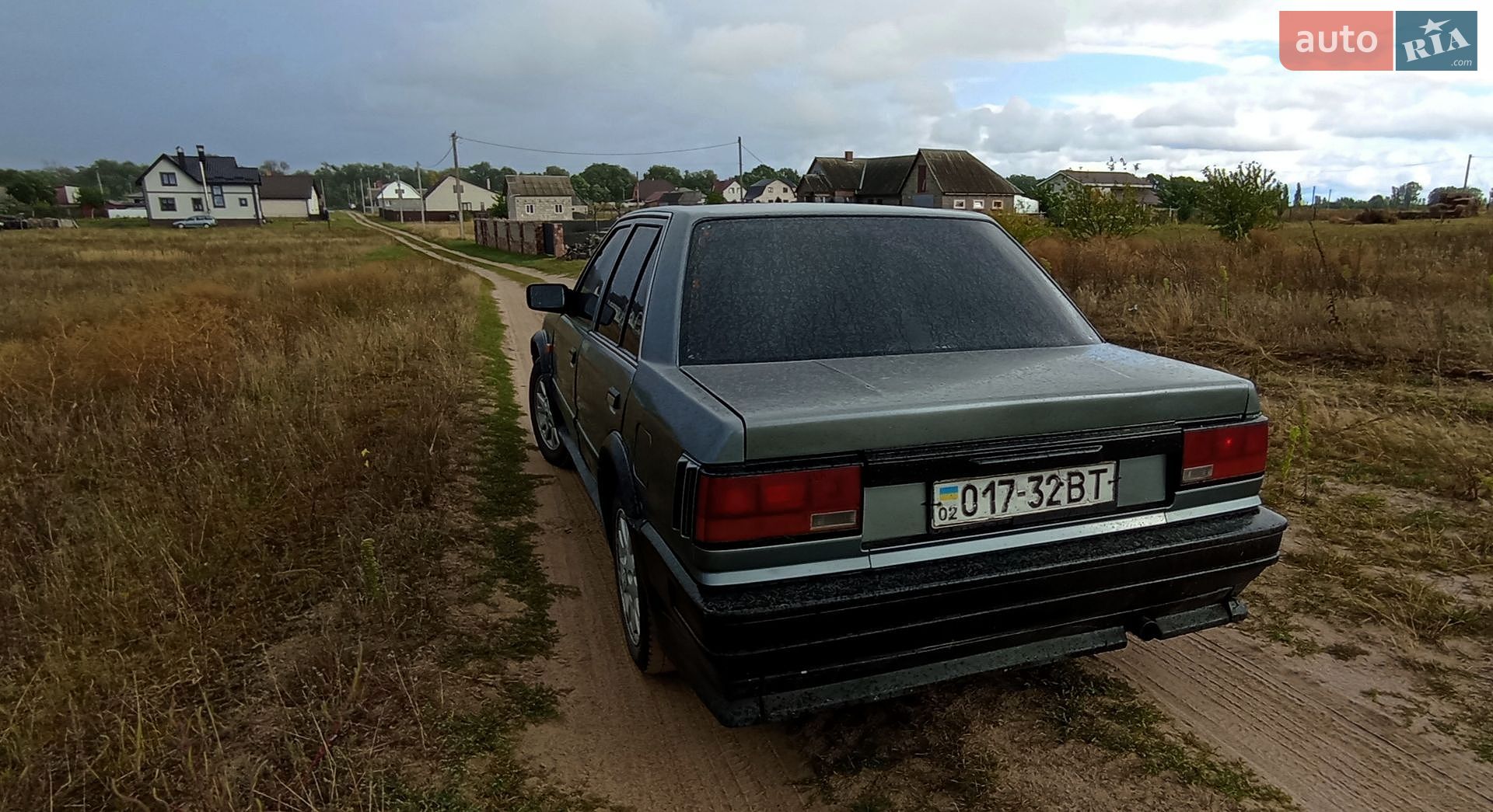 Nissan Bluebird 1987 VIN JN100HT12V0112280 фото оголошення 3 з 10