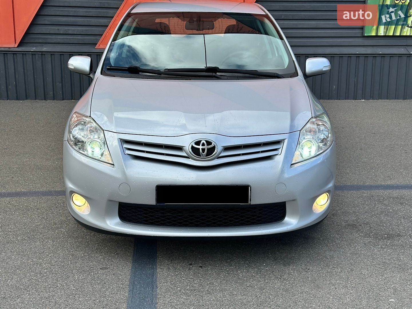 Toyota Auris 2011 VIN NMTKV56E50R070910 фото оголошення 2 з 16