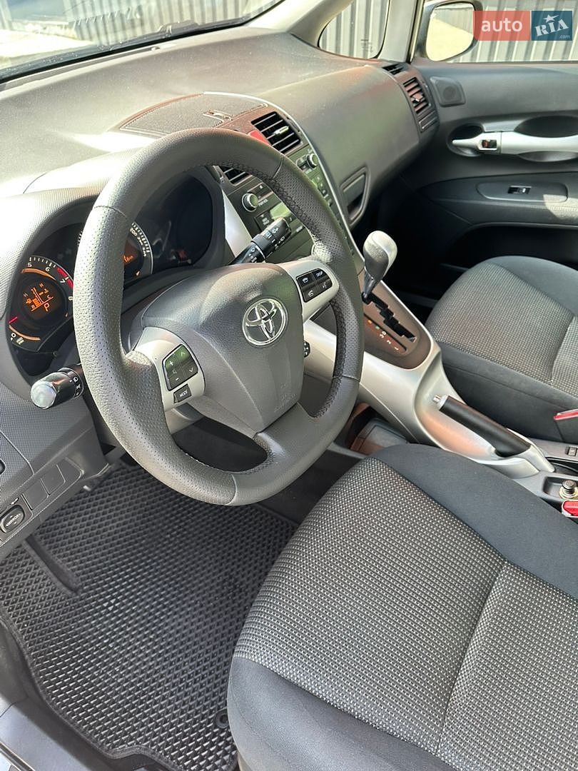 Toyota Auris 2011 VIN NMTKV56E50R070910 фото оголошення 13 з 16