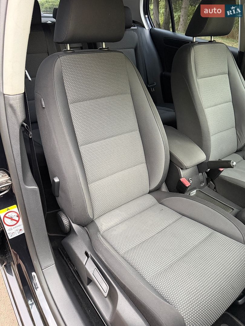 Volkswagen Golf 2009 VIN WVWZZZ1KZAW176993 фото оголошення 19 з 46