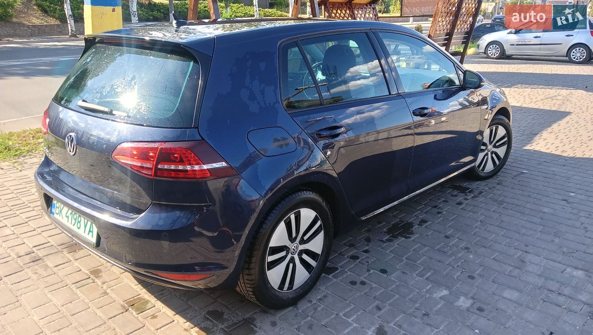 Volkswagen e-Golf 2015 VIN WVWZZZAUZFW910967 фото оголошення 6 з 14