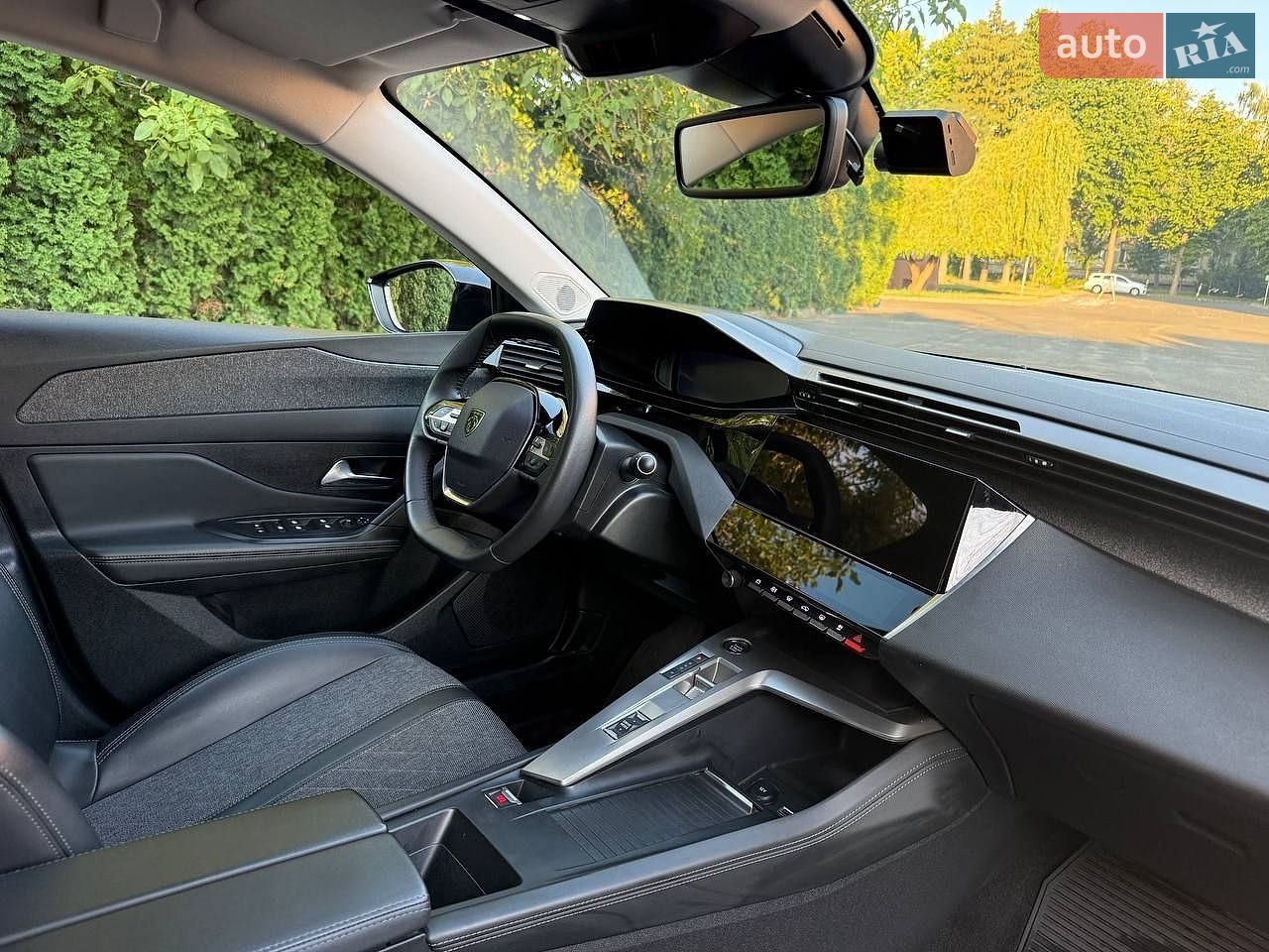 Peugeot 408 2023 VIN VR3F3EGPPPY550327 фото оголошення 42 з 59