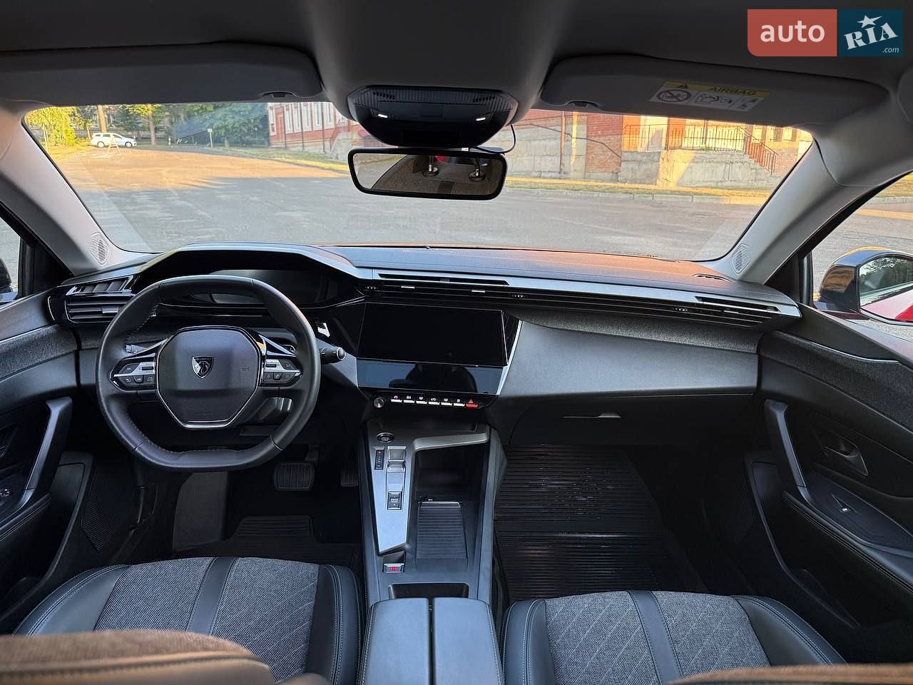 Peugeot 408 2023 VIN VR3F3EGPPPY550327 фото оголошення 28 з 59