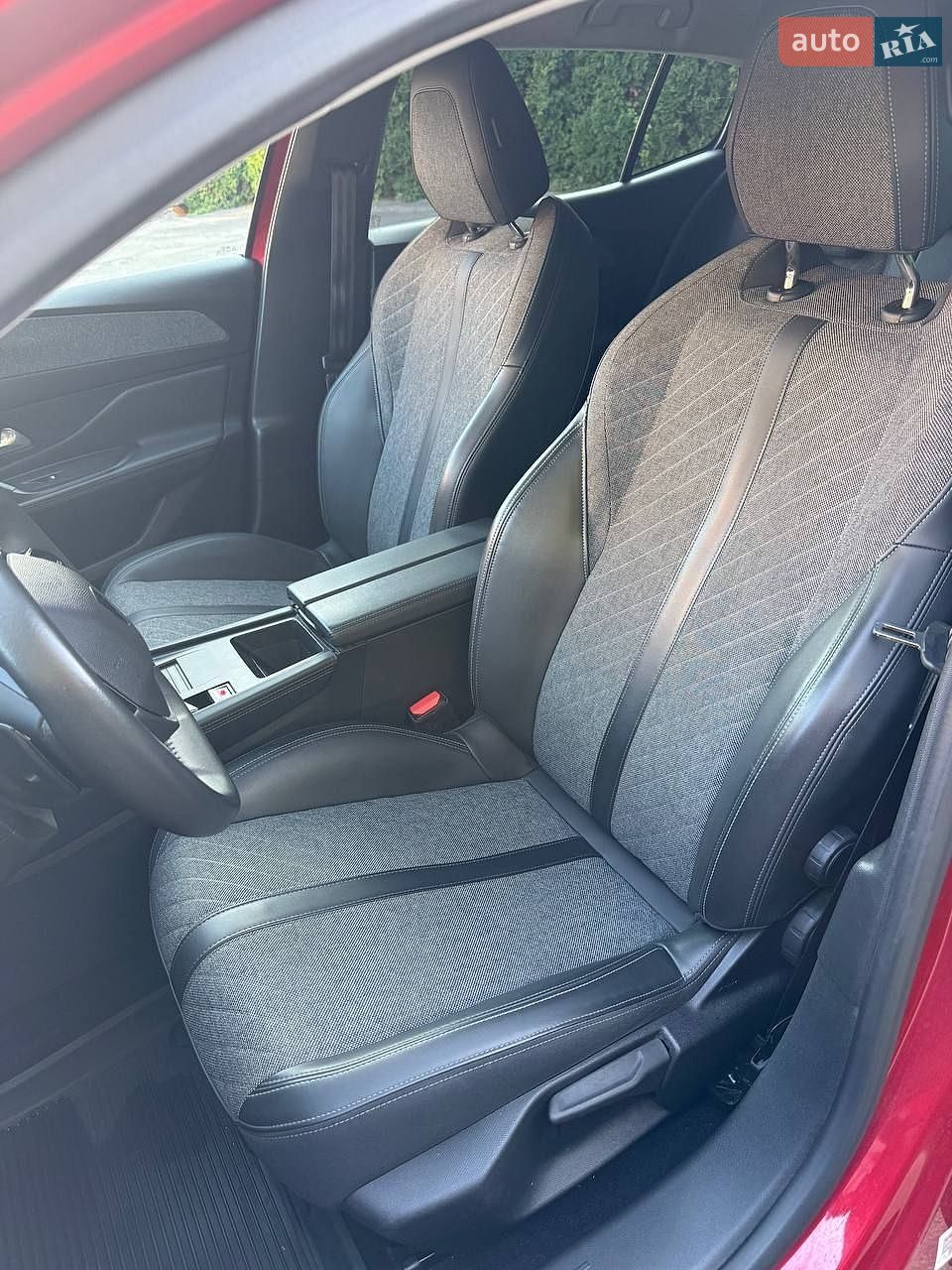 Peugeot 408 2023 VIN VR3F3EGPPPY550327 фото оголошення 33 з 59