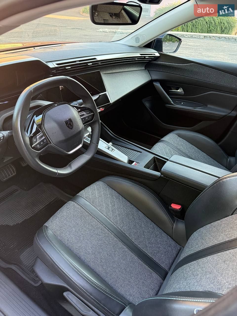 Peugeot 408 2023 VIN VR3F3EGPPPY550327 фото оголошення 36 з 59