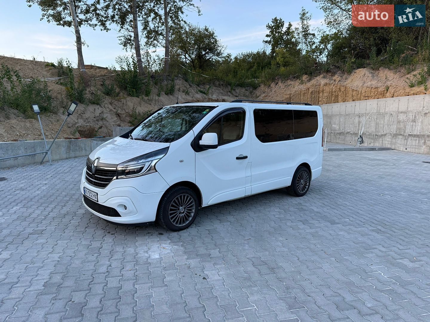 Renault Trafic 2020 VIN VF1FL000165354640 фото оголошення 8 з 18