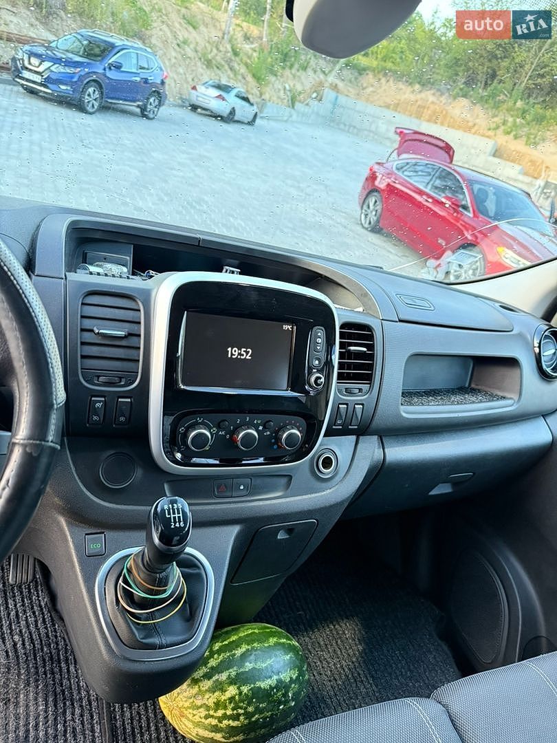 Renault Trafic 2020 VIN VF1FL000165354640 фото оголошення 10 з 18