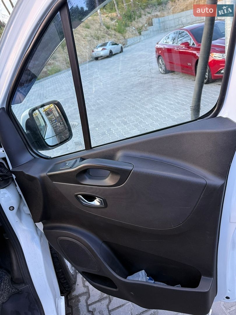 Renault Trafic 2020 VIN VF1FL000165354640 фото оголошення 14 з 18