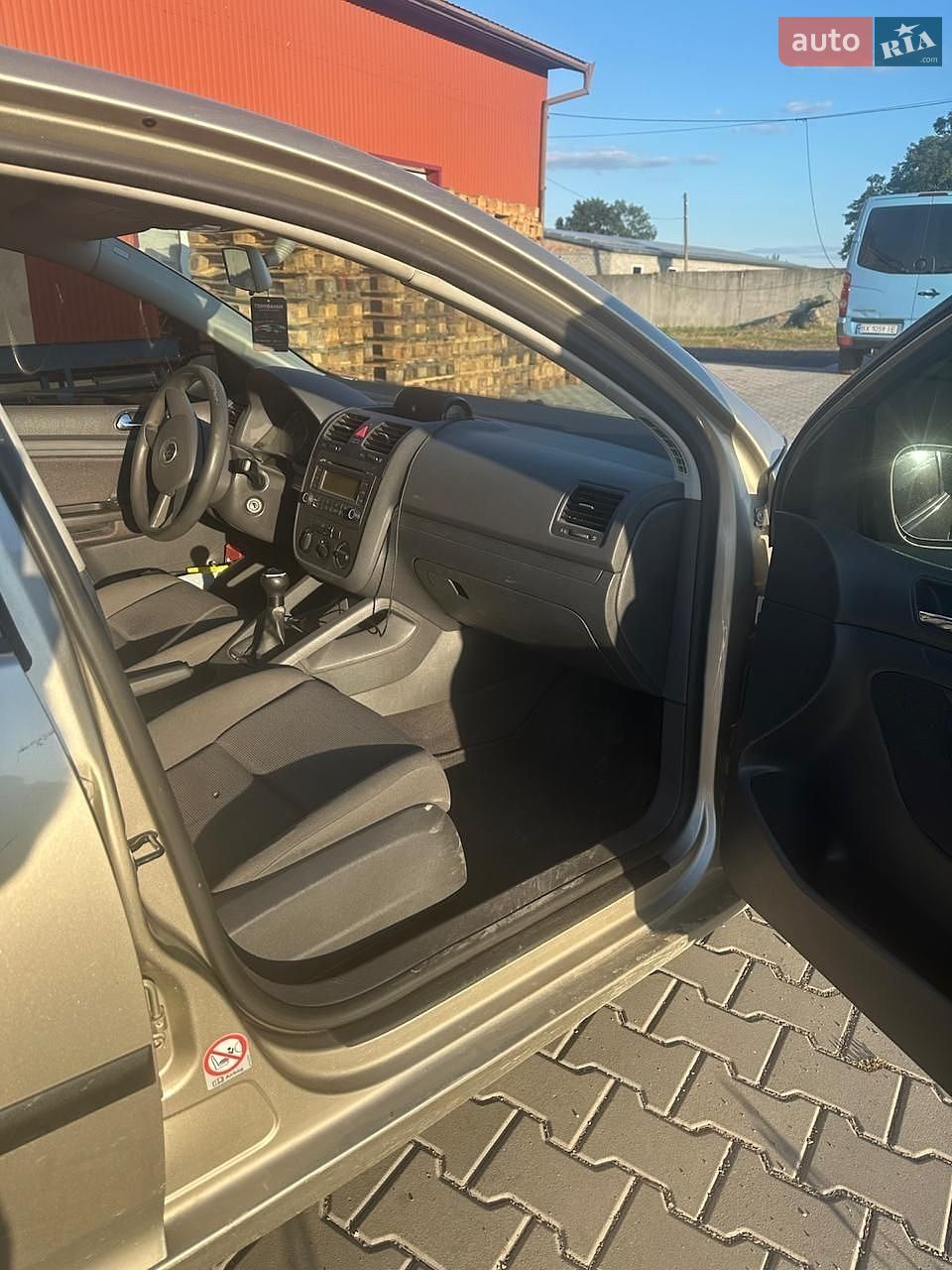 Volkswagen Golf 2004 VIN WVWZZZ1KZ4W118275 фото оголошення 4 з 12